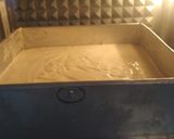 Foto langkah ke 4 dari resep Bolu Jadul Toping Meses Coklat dan Keju.