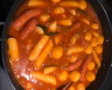 Hình bước làm 3 của món Bánh gạo Hàn Quốc (Tteokbokki)