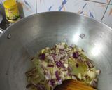 A picture of step 4 of Matar paneer burji.