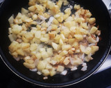 Foto del paso 4 de la receta: Tortilla de patatas y cebolleta