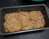 Foto langkah ke 9 dari resep Swirl Banana Cake Tanpa Mixer.