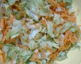 Foto del paso 4 de la receta: Ensalada de Lechuga, zanahoria y huevo con salsa golf