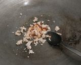 Foto langkah ke 3 dari resep Tomato rice with shredded chicken MPASI 10 bulan.