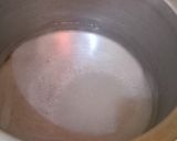 A picture of step 2 of Jelly made from gelatin powder.