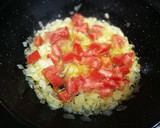 Foto del paso 2 de la receta: Crema de patatas azules con tomate - veggie