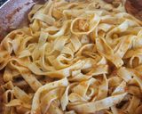 Foto del paso 8 de la receta: Tagliatelle al huevo con langostinos y almejas