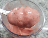 Foto del paso 2 de la receta: Mousse de frutillas y banana