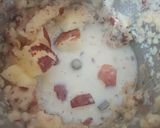 A picture of step 2 of Apple dates milkshake.