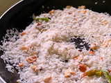 मटार भात (Matar Bhat Recipe In Marathi)
