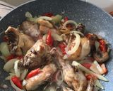 Foto langkah ke 3 dari resep Ayam Kecap Pedas Manis.