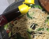 Foto langkah ke 10 dari resep Chicken Chow Mein 🇨🇳.