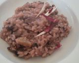Foto del passaggio 10 della ricetta Risotto al Radicchio sfumato al vino Rosso
