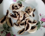 Foto del paso 2 de la receta: Ensalada de espinacas con tocino