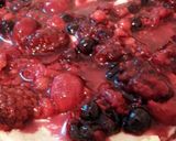 Une image de l'étape 4 de Crumble à la crème de banane et aux fruits rouges.