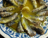 Foto del paso 2 de la receta: Ensalada de 🍅 tomate con sardinas🐟 en aceite