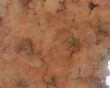 A picture of step 1 of Aloo paratha.