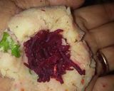 A picture of step 2 of Beetroot cutlet.