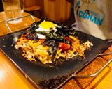 Foto del paso 10 de la receta: Variación de okonomiyaki con fideos Estilo Hiroshima Japonés  jirosimaiaqui🇺🇾🇯🇵お好み焼き（広島焼き）