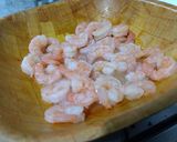 Foto del paso 1 de la receta: Ceviche de camarones con aguacate (palta)
