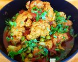A picture of step 5 of Gobhi Matar Tamatar Swadisht Sabzi.