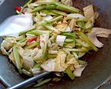 Foto langkah ke 3 dari resep Sayur labu dan sawi.