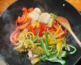 Krémes csirkés fajitas recept fázis 3 fotója