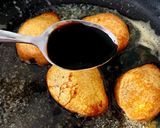 A picture of step 4 of Easy Roast Pears with Balsamic Vinegar and Honey.