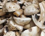 A picture of step 7 of Palak Mushroom.