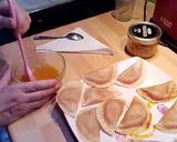Foto del paso 4 de la receta: Empanadillas dulces (obleas)