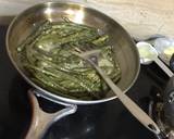 Zesty Lemony Garlicky Peanuts and Sesame Stir Fried French Green Beans recipe step 2 photo