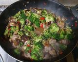 Foto del paso 4 de la receta: Atún fresco con brócoli y shiitake
