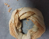 Foto del paso 2 de la receta: Corona de hojaldre con turrón blando