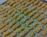 Foto langkah ke 6 dari resep Kue Kering Kastengel.