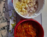 Foto del paso 1 de la receta: Arroz mixto de pollo y marisco