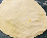 A picture of step 3 of Alu paratha.