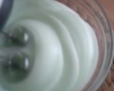 Foto del passaggio 1 della ricetta Gelato al cioccolato e menta 🌿 homemade con panna