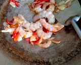 Foto langkah ke 3 dari resep 41. Tumis Kangkung Udang.