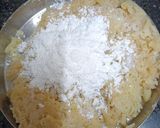 A picture of step 1 of Kashi Chat Bhandar's Chole Tikki Chat.