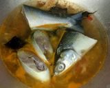 Foto langkah ke 7 dari resep Pindang Bandeng Kuah Asam Pedas #Dandelion.