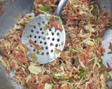 A picture of step 4 of Spring roll.