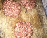 A picture of step 2 of Beef burger.
