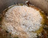A picture of step 3 of Yakhni pulao.