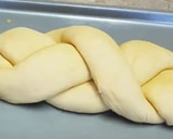 Foto del paso 7 de la receta: Trenza rellena de dulce de leche