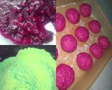 Foto langkah ke 1 dari resep Donat Buah Naga Merah.