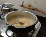 A picture of step 1 of Gudvala atta ke halwa.