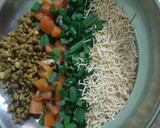 स्टीम हेल्दी स्प्राऊट (steam sprout recipe in marathi) रेसिपी स्टेप 2 फोटो 