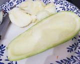 Foto del paso 3 de la receta: Calabacín relleno con pollo