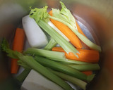 Foto del paso 1 de la receta: Caldo de pollo
