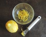Foto del passaggio 10 della ricetta Spaghetti di carote al timo e zest di limone con pesto di basilico rucola e noci