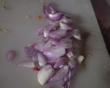 Foto langkah ke 4 dari resep Tongkol Pedas Tomat.